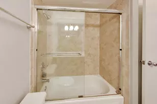 [Address not provided], Chicago, IL 60611 - Photo 17