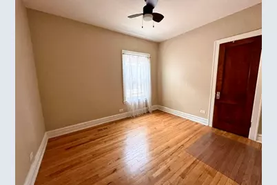 7949 S Manistee Avenue, Chicago, IL 60617 - Photo 7