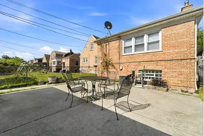 10817 S Avenue G, Chicago, IL 60617 - Photo 23