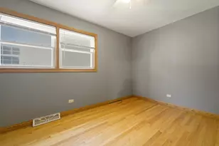10817 S Ave G, Chicago, IL 60617 - Photo 11