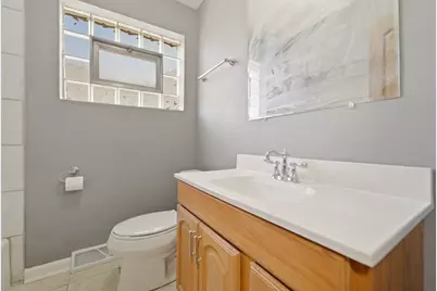 10817 S Avenue G, Chicago, IL 60617 - Photo 19