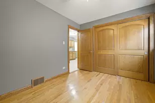 10817 S Ave G, Chicago, IL 60617 - Photo 17