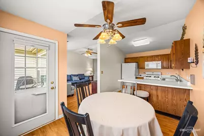 1103 Stratford Court #C, Elgin, IL 60120 - Photo 9
