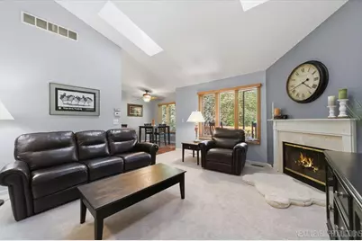 805 N First Street, Elburn, IL 60119 - Photo 7