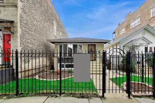 2972 S Loomis St, Chicago, IL 60608 - Photo 1