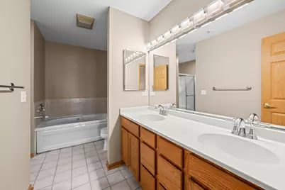 100 N Bokelman Street #330, Roselle, IL 60172 - Photo 15
