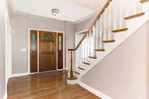 1035 Sheringham Dr, Naperville, IL 60565 - Photo 3