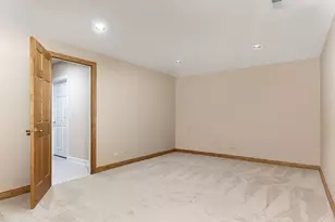 1035 Sheringham Dr, Naperville, IL 60565 - Photo 33