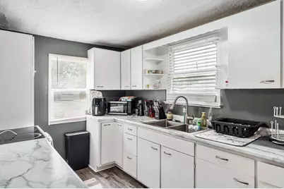 604 E Pleasant Street, Belvidere, IL 61008 - Photo 9
