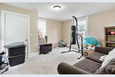 604 E Pleasant Street, Belvidere, IL 61008 - Photo 17