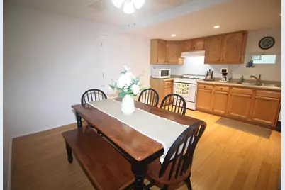 536 W Grove Street, Bloomington, IL 61701 - Photo 5