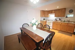 536 W Grove St, Bloomington, IL 61701 - Photo 5