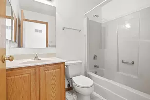 301 Providence Dr, Matteson, IL 60443 - Photo 23