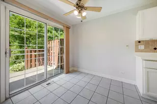 2910 Belle Ln, Schaumburg, IL 60193 - Photo 7
