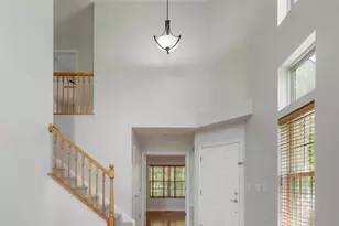 2910 Belle Ln, Schaumburg, IL 60193 - Photo 3