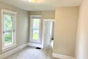 809 Douglas St, Bloomington, IL 61701 - Photo 17
