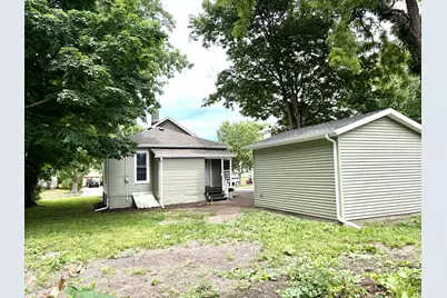809 Douglas Street, Bloomington, IL 61701 - Photo 5
