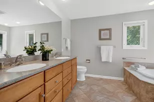 226 Ketten Dr, Naperville, IL 60563 - Photo 49