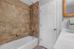 226 Ketten Dr, Naperville, IL 60563 - Photo 39