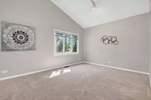226 Ketten Dr, Naperville, IL 60563 - Photo 9