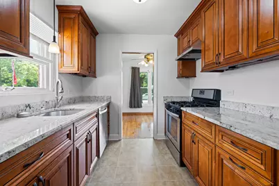 5512 Warren Street, Morton Grove, IL 60053 - Photo 7