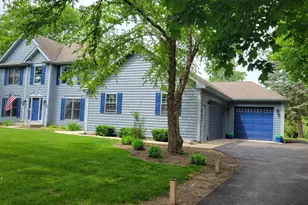 4001 Acacia Dr, Crystal Lake, IL 60012 - Photo 1