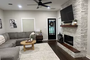 134 N Bureau Ave, Ladd, IL 61329 - Photo 3