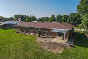360 Dolly Dr, Manteno, IL 60950 - Photo 27
