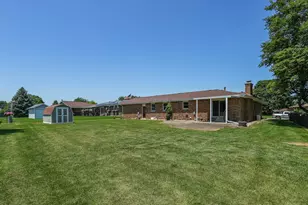 360 Dolly Dr, Manteno, IL 60950 - Photo 25