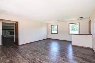360 Dolly Dr, Manteno, IL 60950 - Photo 3