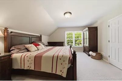 990 Pinecrest Drive, Sugar Grove, IL 60554 - Photo 25