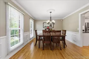 990 Pinecrest Dr, Sugar Grove, IL 60554 - Photo 3