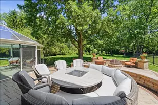 990 Pinecrest Dr, Sugar Grove, IL 60554 - Photo 39