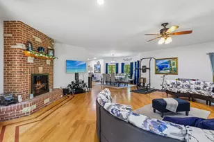 1551 Thorneberry Ct, Libertyville, IL 60048 - Photo 11
