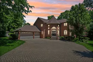 1551 Thorneberry Ct, Libertyville, IL 60048 - Photo 1