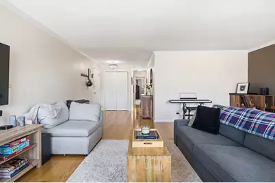 150 S Oak Park Avenue S #401, Oak Park, IL 60302 - Photo 9