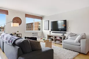 150 S Oak Park Ave S, Oak Park, IL 60302 - Photo 5
