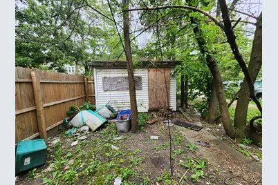 10525 S Corliss Avenue, Chicago, IL 60628 - Photo 5
