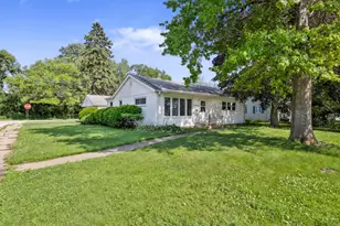 413 Water St, Thornton, IL 60476 - Photo 1