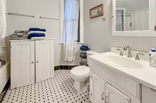 1513 W Addison St, Chicago, IL 60613 - Photo 9