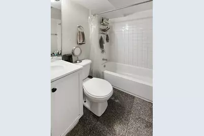 1513 W Addison Street, Chicago, IL 60613 - Photo 25