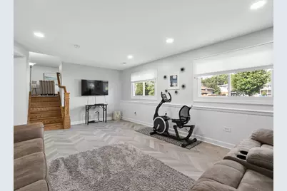 10225 S 86th Court, Palos Hills, IL 60465 - Photo 23