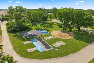 157 Fossil Cove Ln, Wilmington, IL 60481 - Photo 35