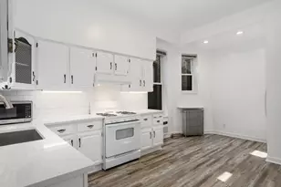 230 W St Paul Ave, Chicago, IL 60614 - Photo 7