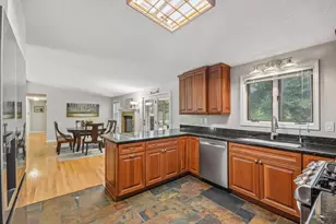 6511 Sands Rd, Crystal Lake, IL 60014 - Photo 11