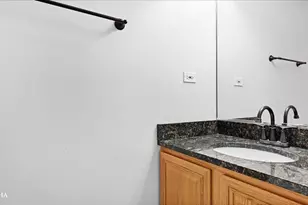 2449 Mayfield Dr, Montgomery, IL 60538 - Photo 15