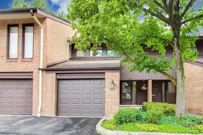 1828 Wildberry Drive #B, Glenview, IL 60025 - Photo 1