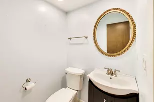 1828 Wildberry Dr, Glenview, IL 60025 - Photo 13