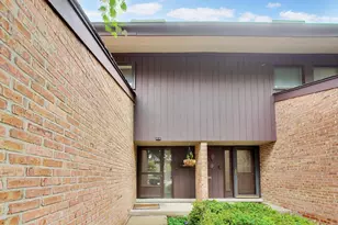 1828 Wildberry Dr, Glenview, IL 60025 - Photo 5