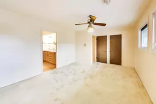 1828 Wildberry Dr, Glenview, IL 60025 - Photo 23